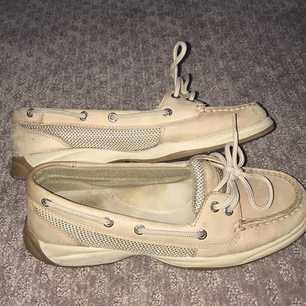 Perfect condition Sperrys!!